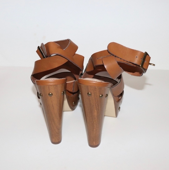 Summer heels - Picture 3 of 3